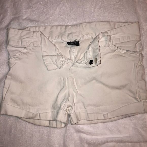 Rue21 Pants - Rue 21 white shorts size 4 like new condition